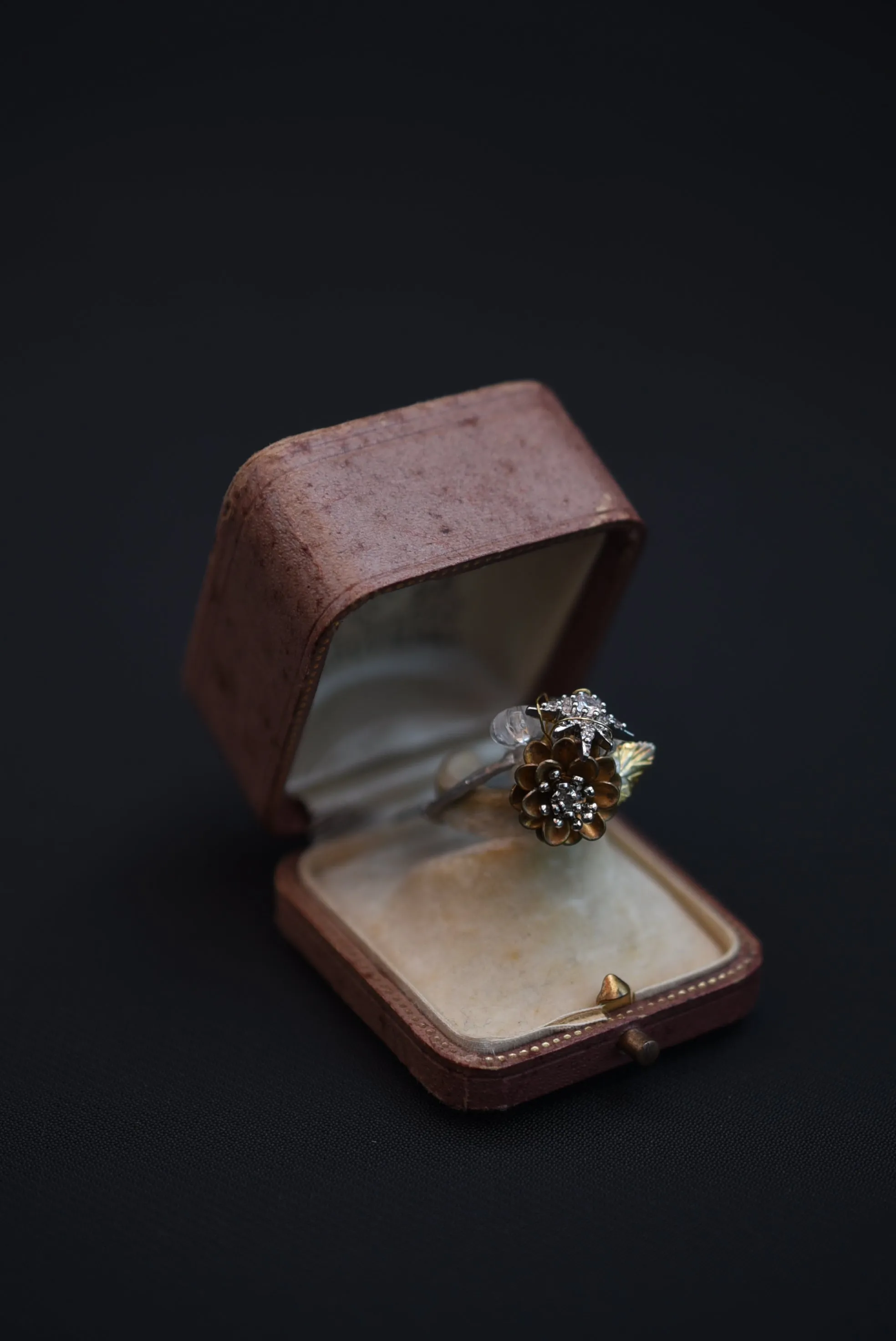 ring petal France vintage 1960'S【Limited item　One-of-a-kind】