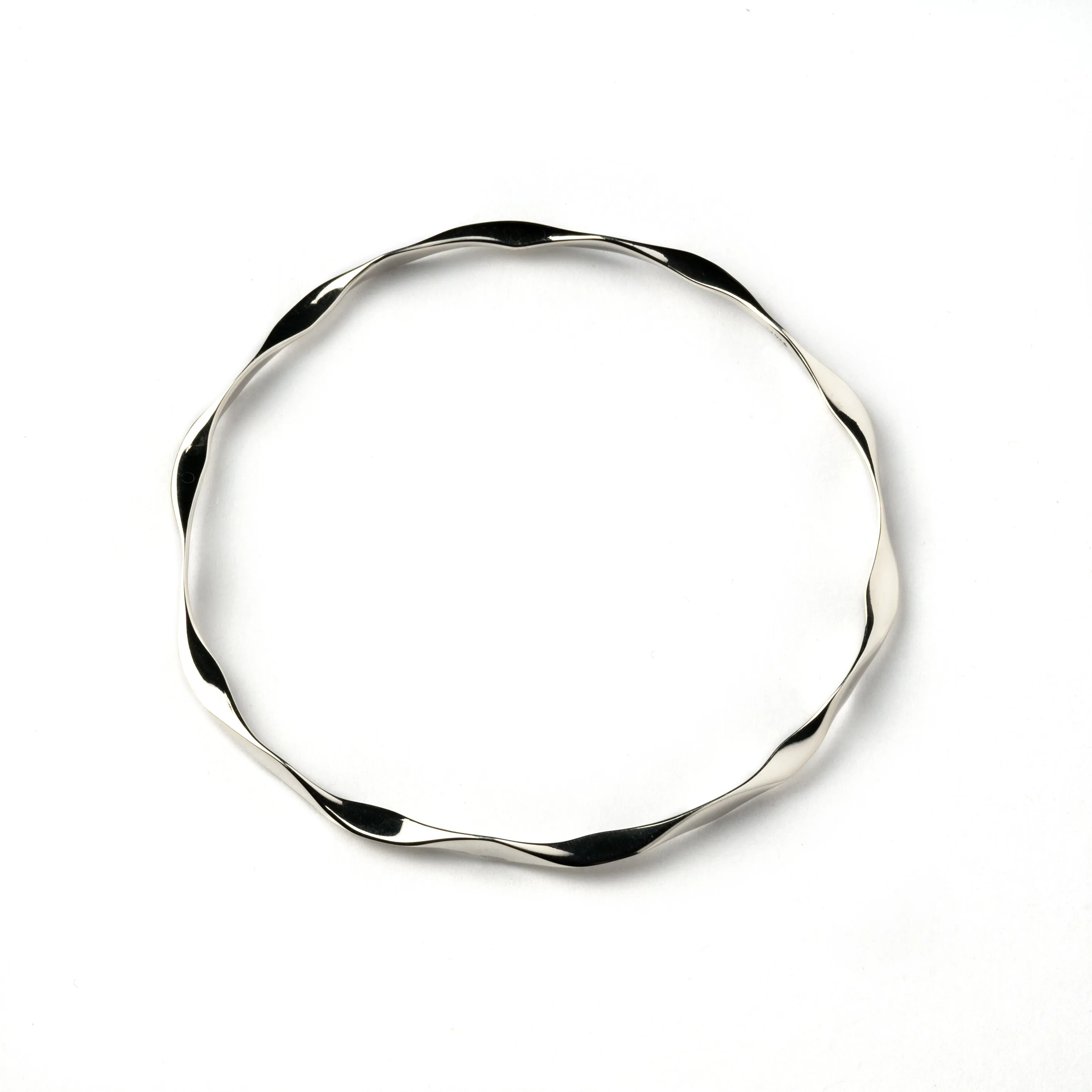 Wave silver bangle