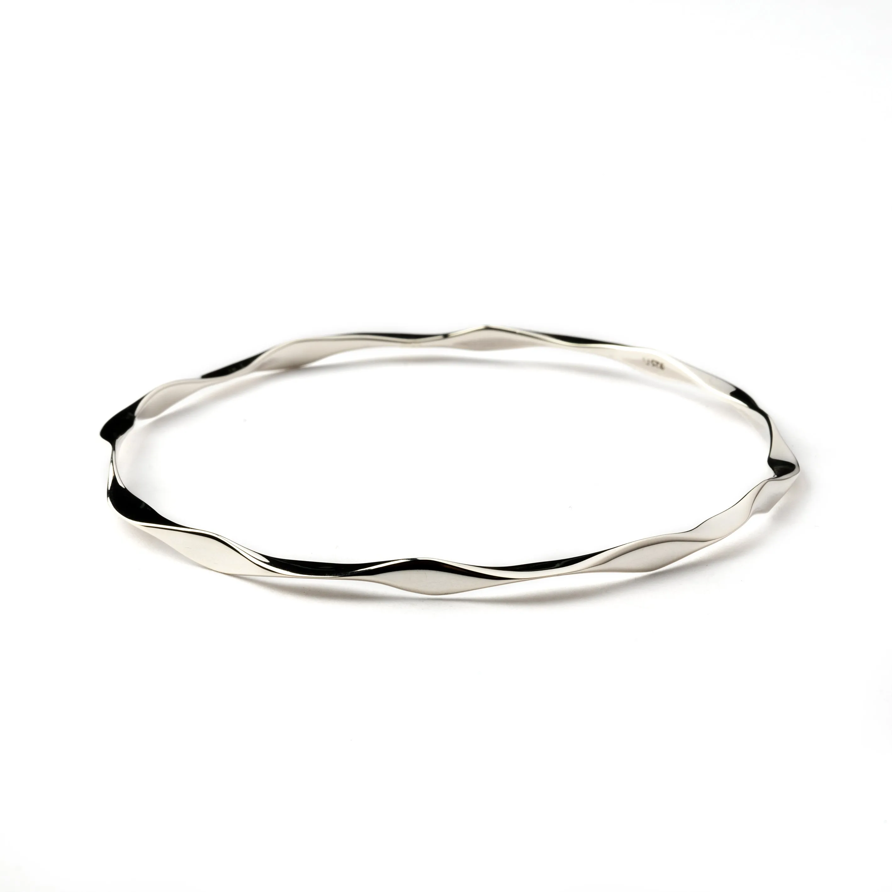Wave silver bangle